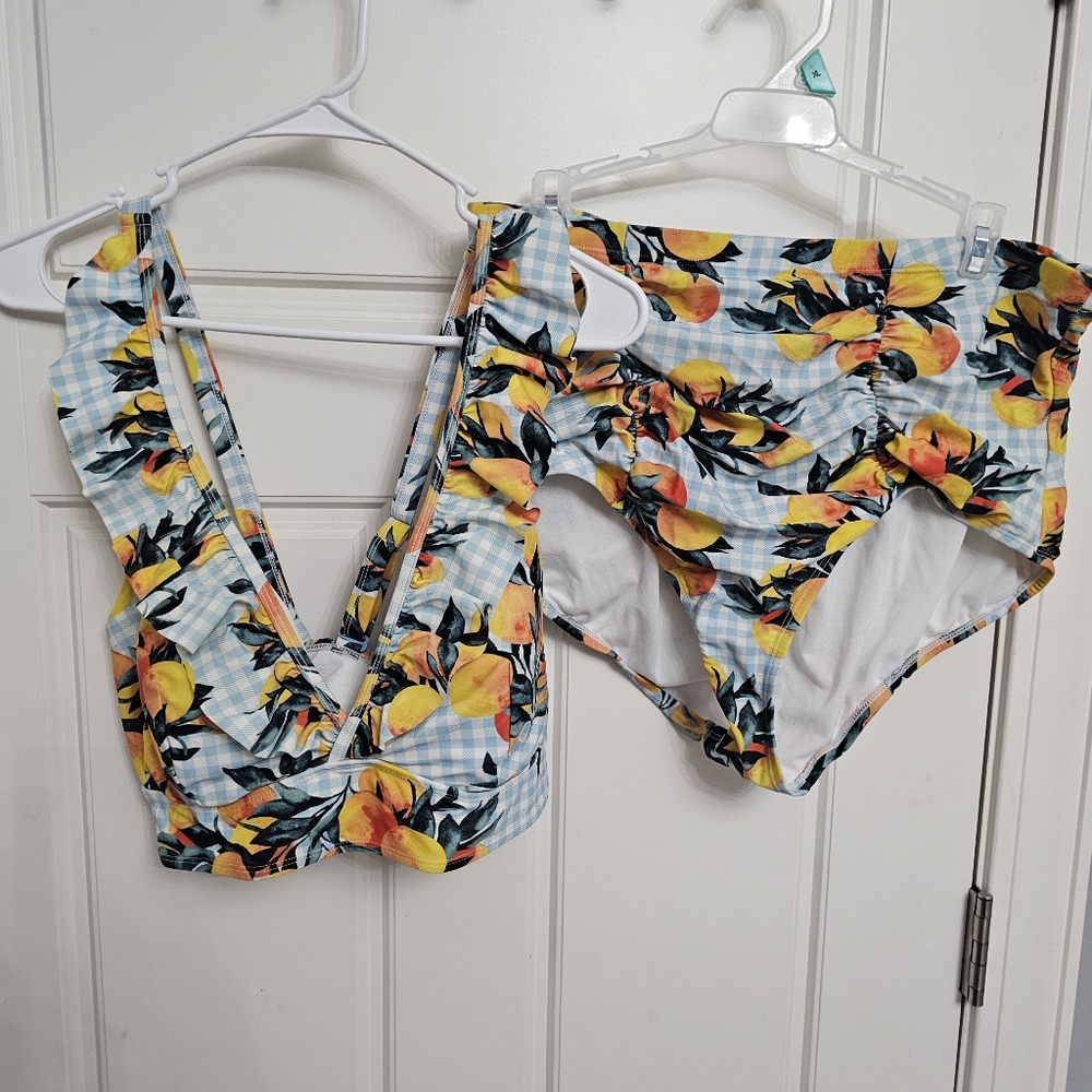 Torrid 2 piece swimsuit